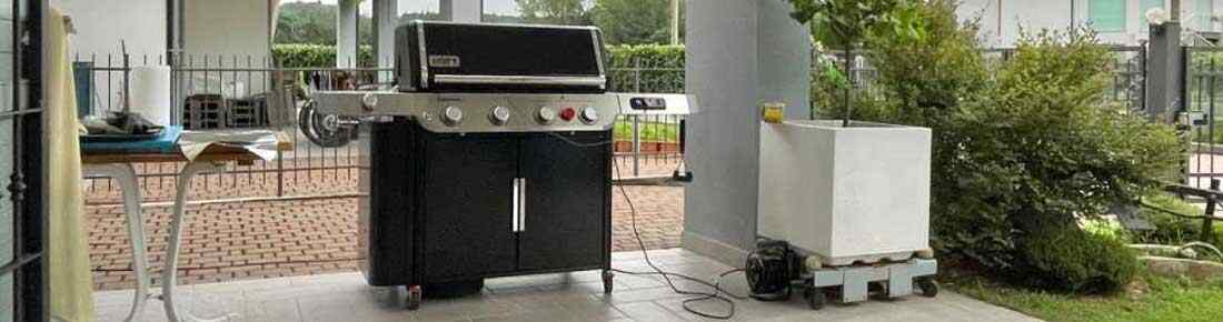 Barbecue grandi a gas con 4 bruciatori