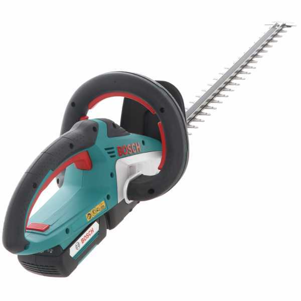 Tagliasiepi elettrico a batteria BOSCH AdvancedHedgeCut 36 - lunghezza lama 54 cm - 36V 2 Ah
