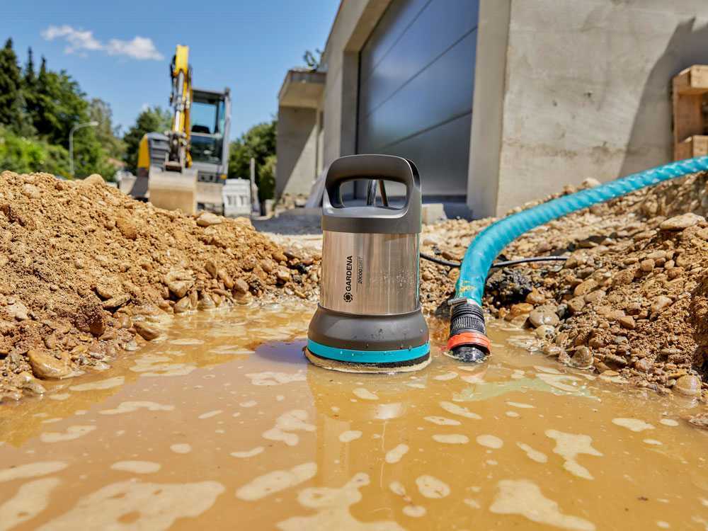 Pompa Sommersa GARDENA Aquasensor 20000 L/h - Per Acqua Sporca Fino A 35mm | 750W | Funzione Touch LED - Foto 4