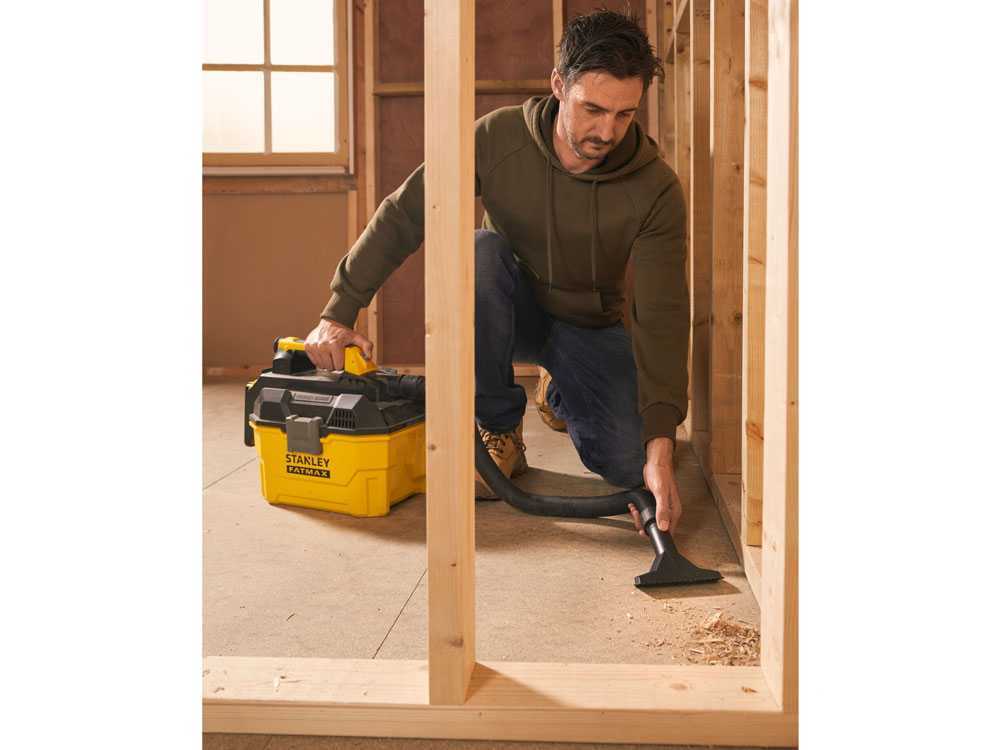 Stanley V20 - Aspiratutto a batteria in Offerta
