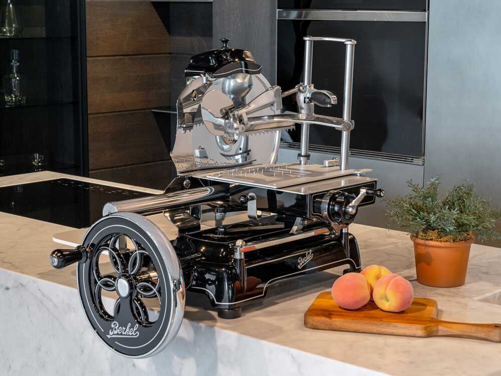 Affettatrice a volano Berkel B114 Nero 320 mm in Offerta