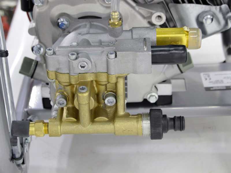 GeoTech GPW 10/210 B - Idropulitrice a scoppio - 233 bar - 568 L/h - motore a benzina 208cc 7 HP