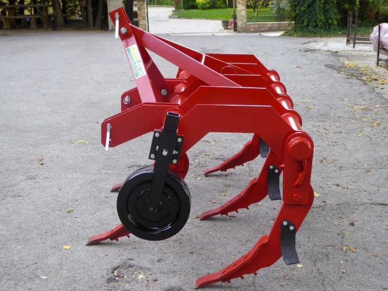 Ripuntatore agricolo serie pesante 200 - 5 ancore - Ruote in acciaio