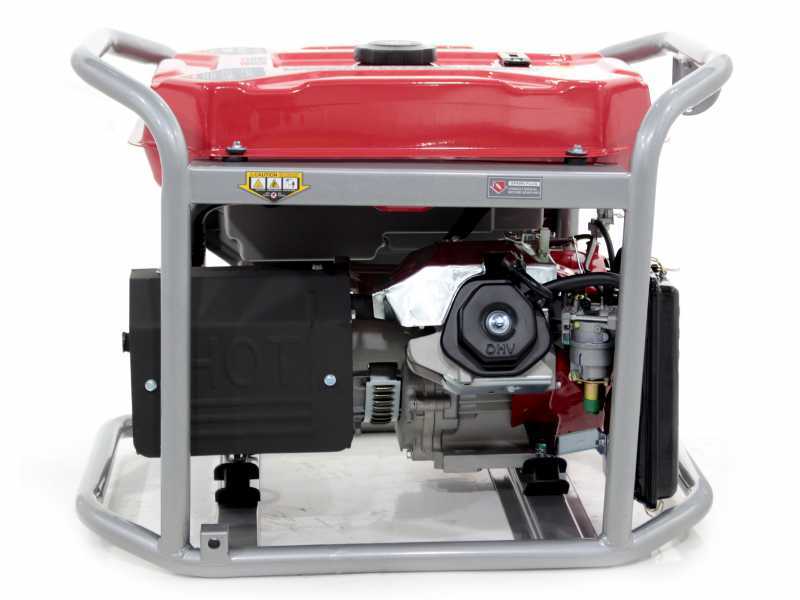 GeoTech-Pro GGP 8000-3 - Generatore di corrente carrellato con AVR 6.6 kW - Continua 6 kw Trifase