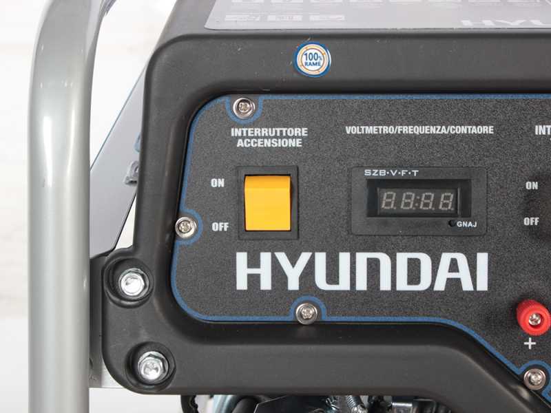 Hyundai Dynamic HY3000E - Generatore di corrente carrellato con AVR 2.8 kW - Continua 2.5 kW Monofase