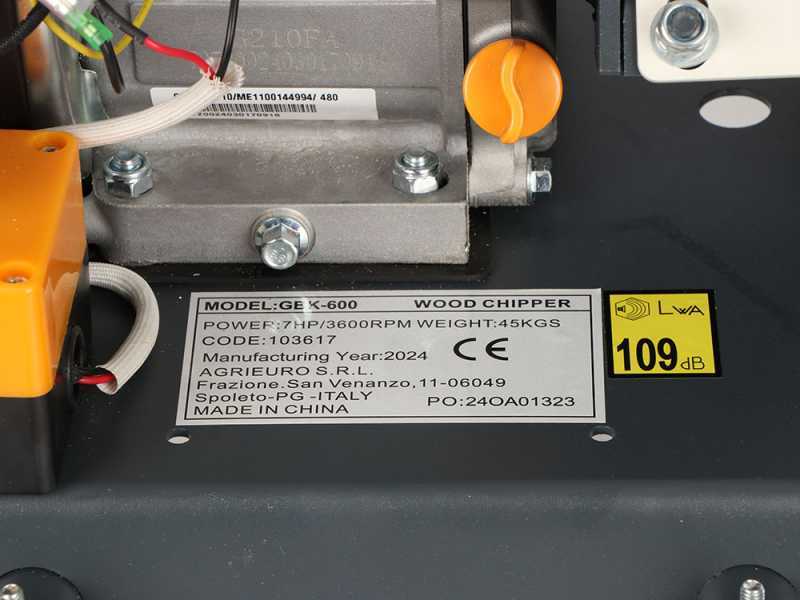 BlackStone GBK 600 - Biotrituratore a scoppio - Motore benzina 7 HP