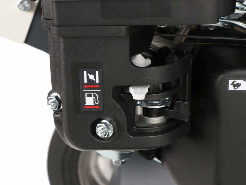 BlackStone GBK 600 - Biotrituratore a scoppio - Motore benzina 7 HP