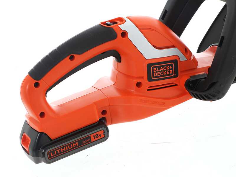 Black &amp; Decker GTC1845L20-QW - Tagliasiepi a batteria 18V/2Ah  + in omaggio batteria 18V 2Ah - Lama da 45 cm
