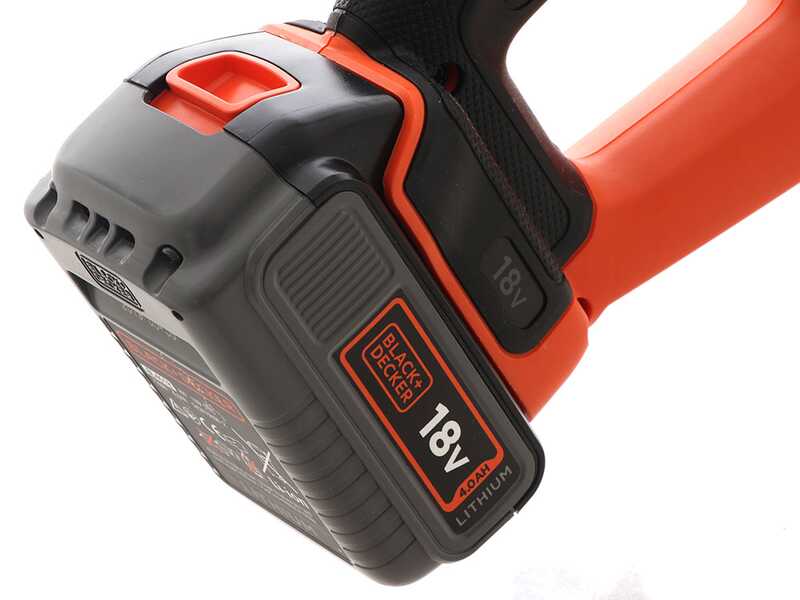 Black &amp; Decker GTC18504PC-QW - Tagliasiepi a batteria 18V 4Ah + in omaggio batteria 18V 2Ah - Lama da 50 cm