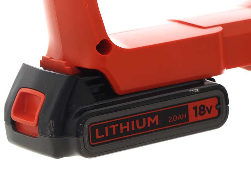 Black &amp; Decker GPC1820L20-QW - Potatore a batteria su asta 18V - batteria 2Ah