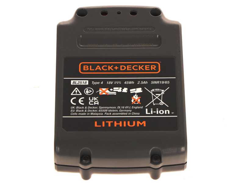 Black &amp; Decker STC1820EPC-QW - Tagliabordi a batteria 18V 2Ah + in omaggio batteria 18V 2Ah