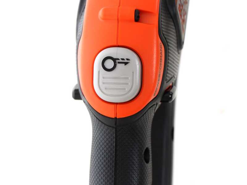 Black &amp; Decker STC1840EPC-QW - Tagliabordi a batteria 18V 4Ah + in omaggio batteria 18V 2Ah