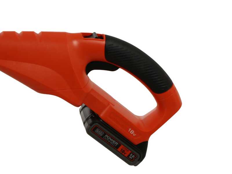 Black &amp; Decker GTC1843L20-QW - Tagliasiepi su asta di prolunga a batteria 18V/2Ah + in omaggio batteria 18V 2Ah