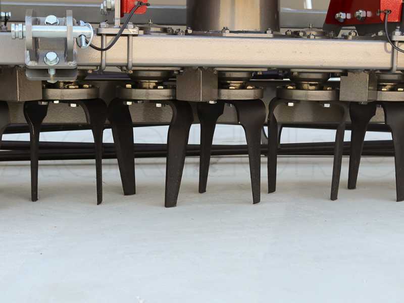 Erpice rotante RH190 - Larghezza di lavoro 190 cm - 18 lame - Serie media con rullo a gabbia