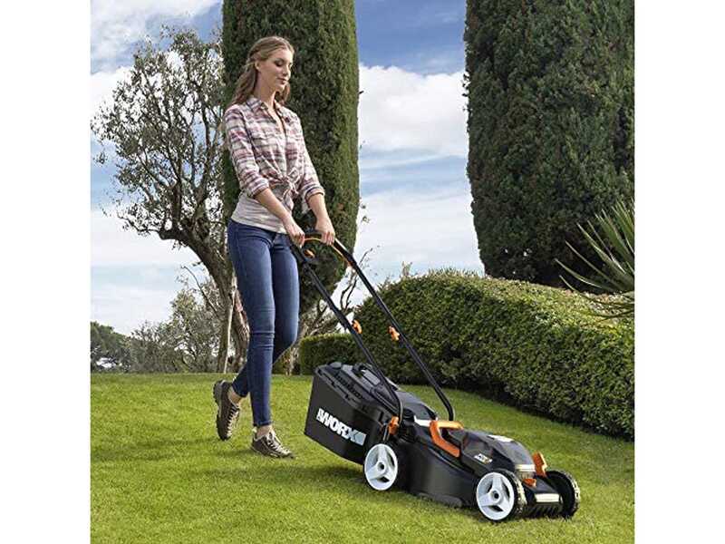 Worx WG779E.1 - Tagliaerba a batteria 2x20V/4Ah + in omaggio 2x20V/4Ah - Taglio 34 cm