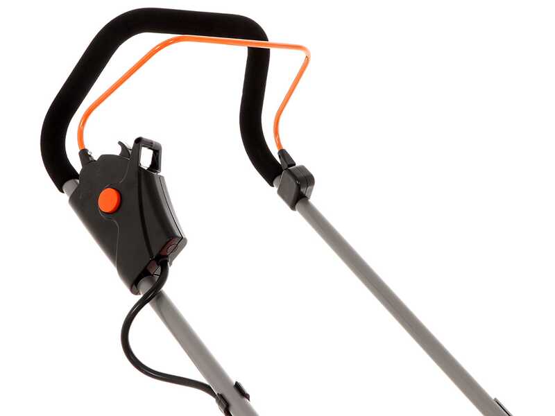 Black &amp; Decker BCMW33184L2-QW - Tagliaerba a batteria 2x18V/4Ah + in omaggio batteria 18V 2Ah - Taglio 33 cm