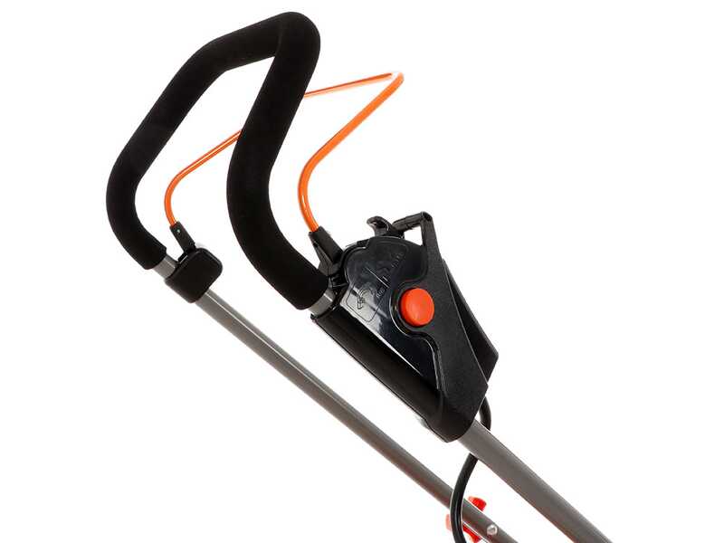 Black &amp; Decker BCMW3318L2-QW - Tagliaerba a batteria 2x18V/2.5Ah + in omaggio batteria 18V 2Ah - Taglio 33 cm