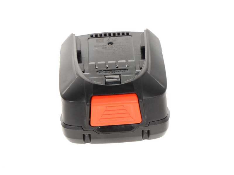 Gardena TCS 20/18V P4A Ready-To-Use Set - Potatore a batteria su asta telescopica