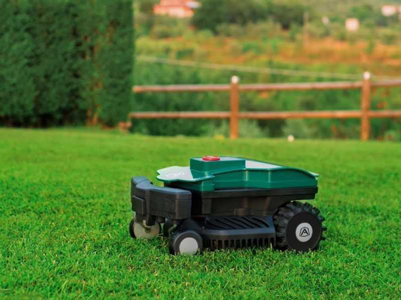 Ambrogio L15 Deluxe - Robot rasaerba con filo perimetrale - Batteria 25,9 V e 5 Ah