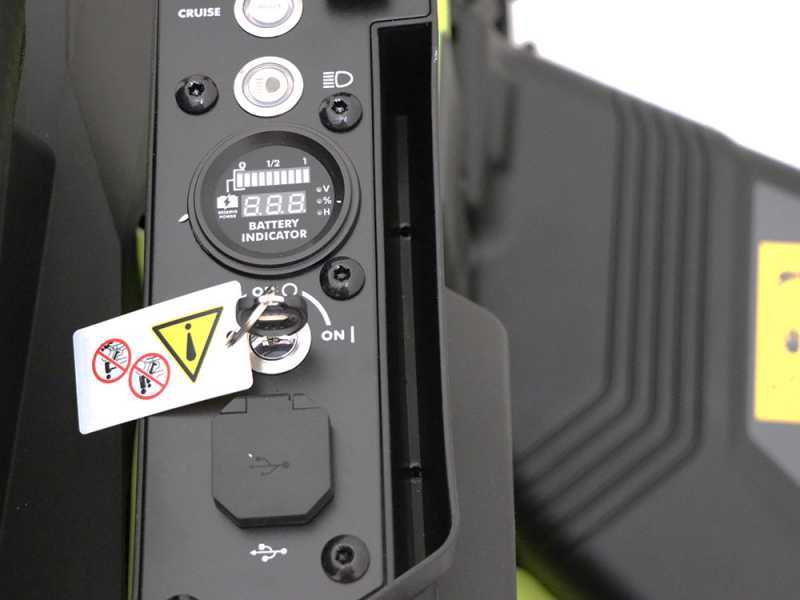 Ryobi RM480E - Trattorino rasaerba a batteria - taglio mulching - scarico laterale - 4x12V a piombo liquido