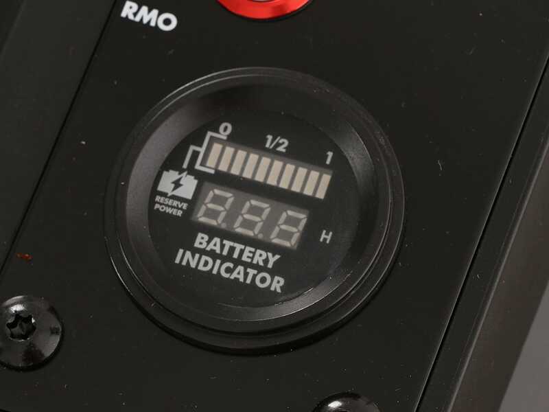 Ryobi RY48RM76A - Trattorino taglierba a batteria - Motore elettrico a batteria 48V/50Ah - taglio da 76cm - 2in1