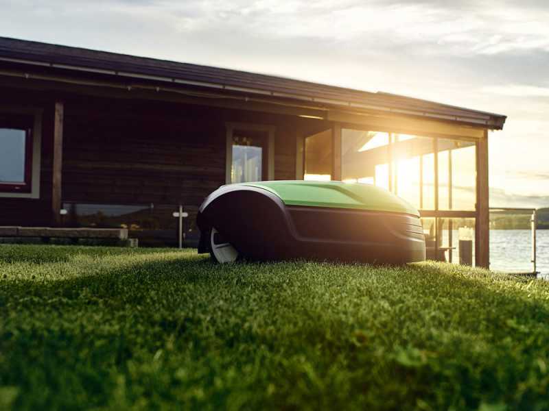 Greenworks OPTIMOW 15 GRL115 - Robot rasaerba - con cavo perimetrale