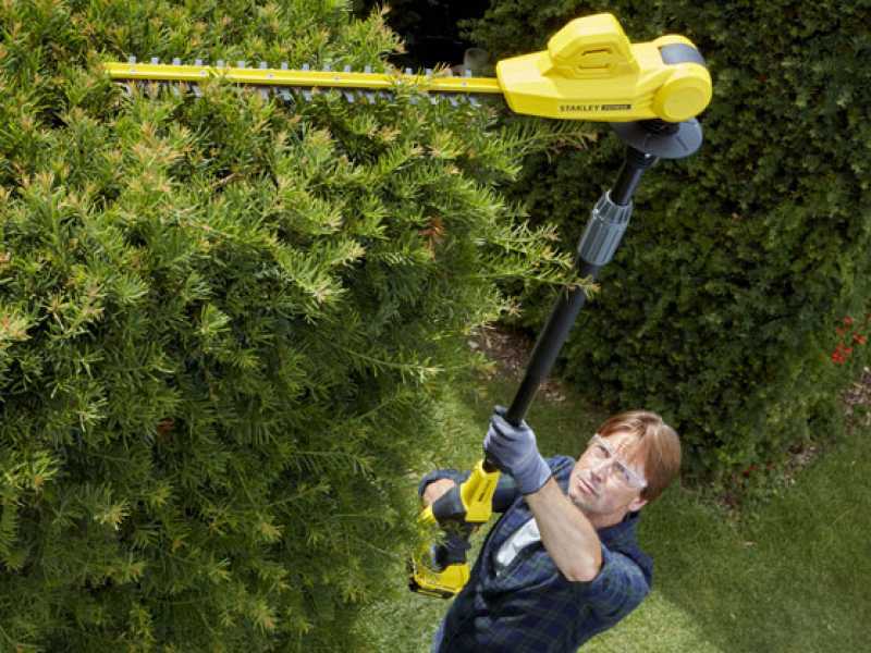 Stanley Fatmax V20 - Tagliasiepi su asta di prolunga telescopica elettrico a batteria 18V/4Ah