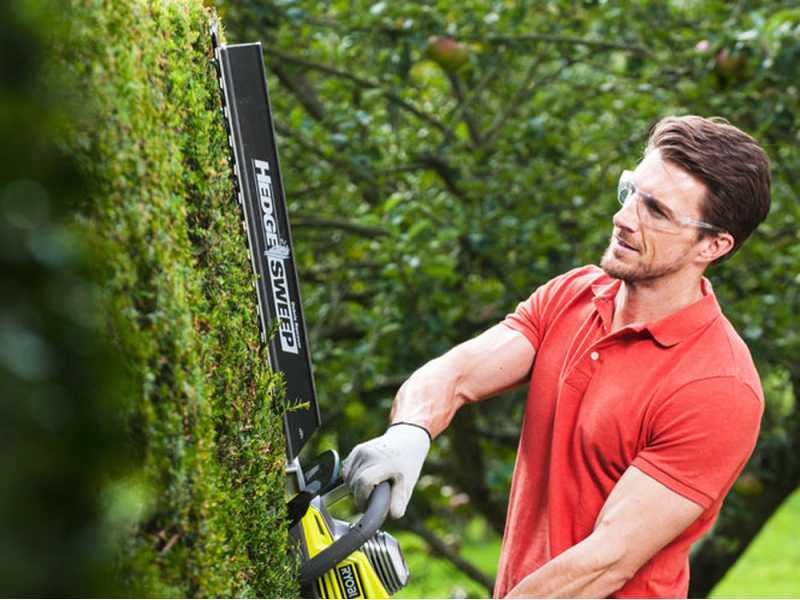 Ryobi RHT6760RL - Tagliasiepi elettrico con lama da 60 cm - 650W