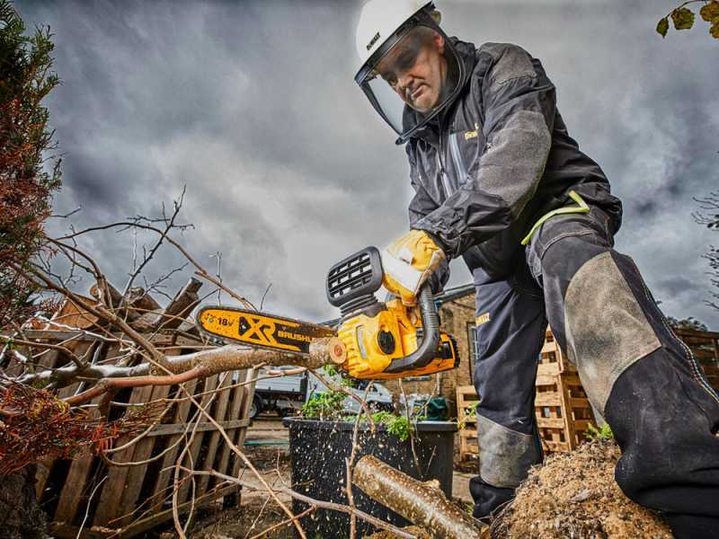 DeWalt DCM565N-XJ - Elettrosega a batteria - SENZA BATTERIE E CARICABATTERIE