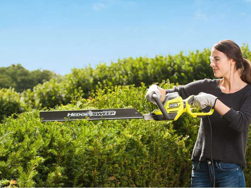 Ryobi RHT8165RL - Tagliasiepi elettrico con lama da 65 cm - 800W