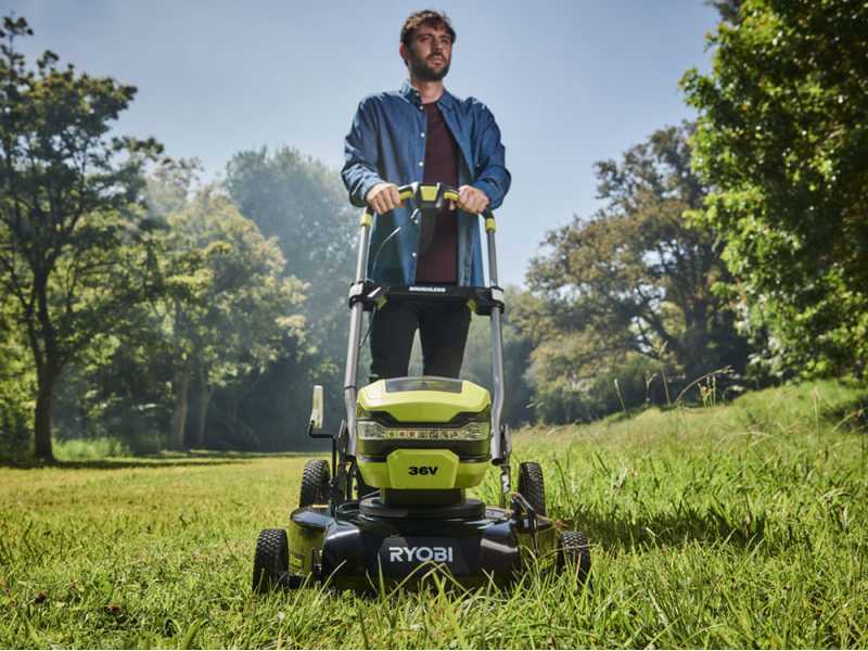Ryobi RY36LMMX51A-140 - Tagliaerba a batteria - MAX POWER 36V/4Ah - Taglio 51 cm