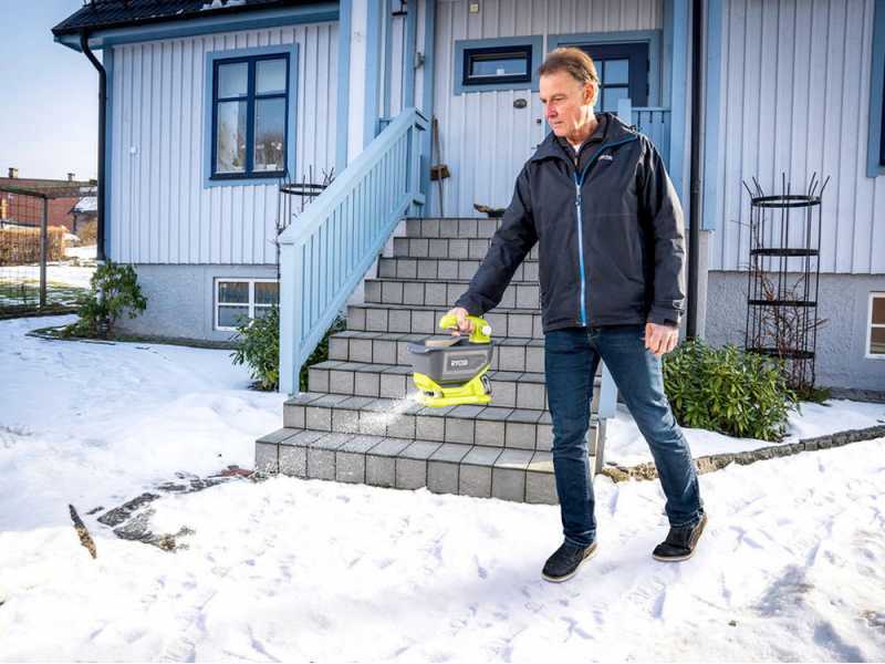 Ryobi OSS1800 - Spargitore a batteria - 18V 4Ah