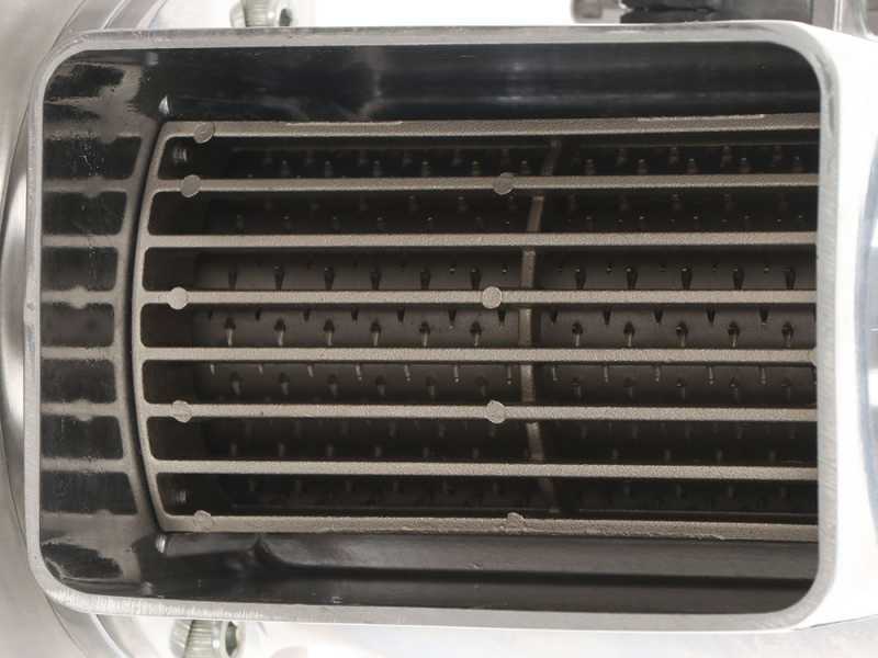 Fimar TC22AE - Tritacarne elettrico - Con grattugia integrata - 230 V - 1.5 HP - Gruppo macinazione in INOX - Senza inversione di marcia