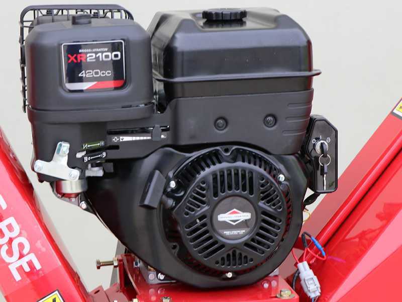 GeoTech Pro BMS 155 BSE - Biotrituratore su motocarriola GeoPorter 330E BS semovente a cingoli 4 rulli - Motore B&amp;S da 13.5HP - Cassone estendibile