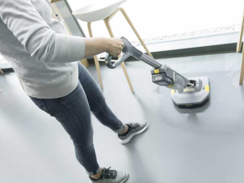 Karcher BR 30/1 C Bp - Lavapavimenti a batteria 3 in 1: lava, asciuga, aspira