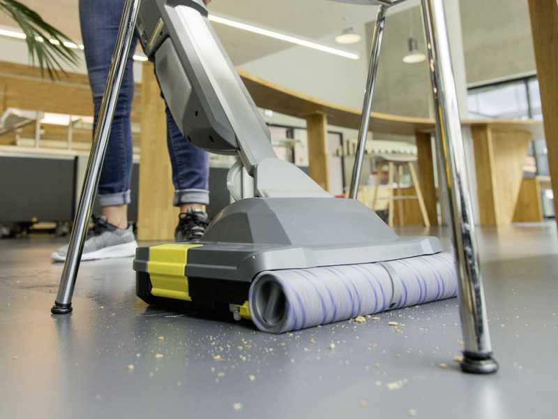 Karcher BR 30/1 C Bp - Lavapavimenti a batteria 3 in 1: lava, asciuga, aspira