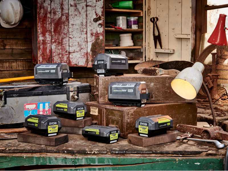Ryobi RY18CS20A-125 - Elettrosega a batteria 18V 2.5Ah - Lama da 20cm