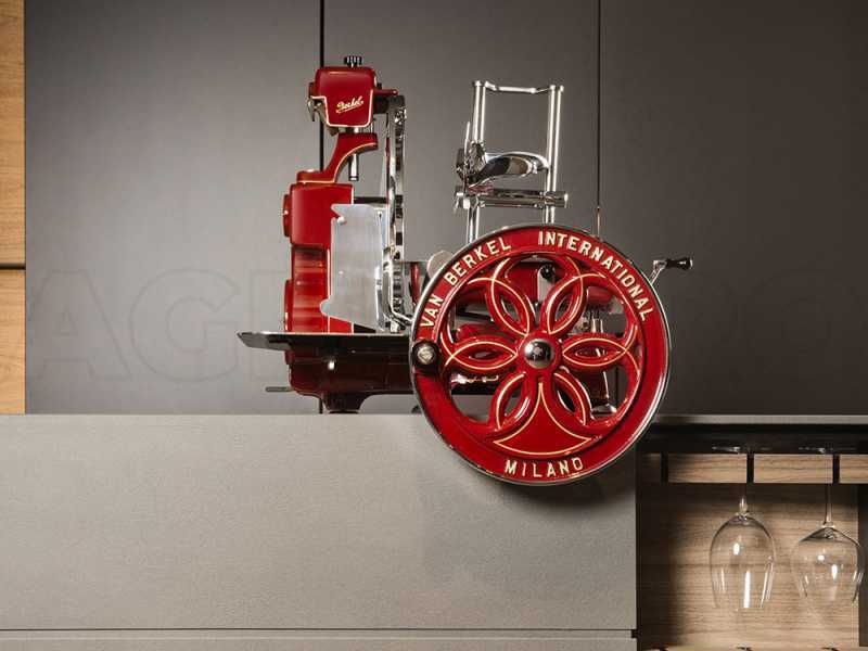 Berkel B114 - Affettatrice a volano - Lama in acciaio al cromo da 320 mm - Rossa