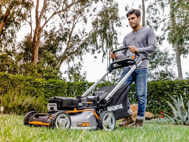 PROMO Worx Nitro WG761E - Tagliaerba semovente a batteria - 80V/4Ah - Taglio 51 cm