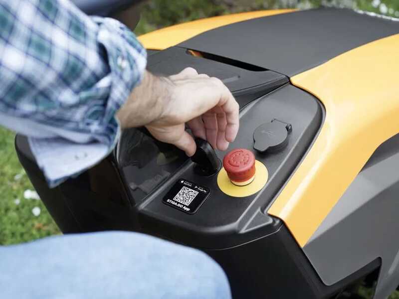 Stiga Estate 584e - Trattorino tagliaerba a batteria - Cesto di raccolta - Potenza 48V/40Ah