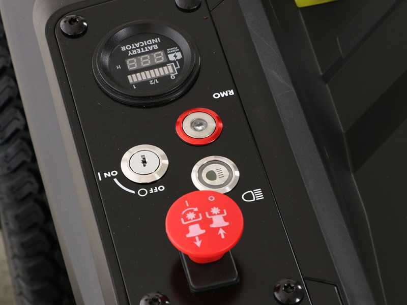 Ryobi RY48RM76A - Trattorino taglierba a batteria - Motore elettrico a batteria 48V/50Ah - taglio da 76cm - 2in1