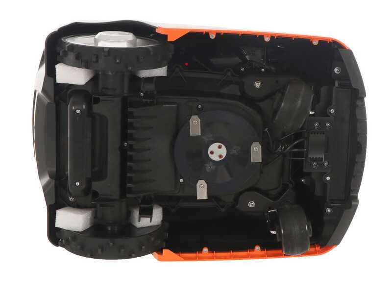 OUTLET - UTILIZZATO PER PROVA DIMOSTRATIVA - Robot rasaerba Yard Force NX80i - Gestione tramite APP con WI-Fi