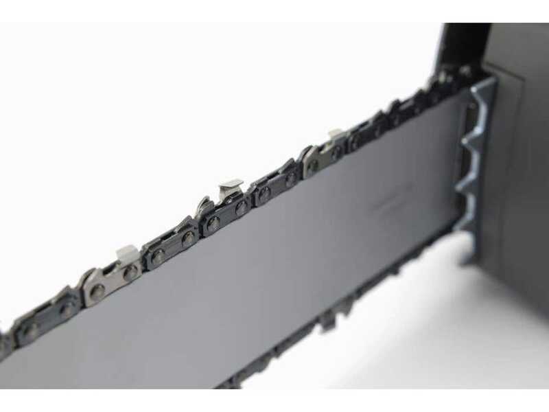 Stiga PR 700e - Elettrosega a batteria 48V 4Ah - Lama da 30cm