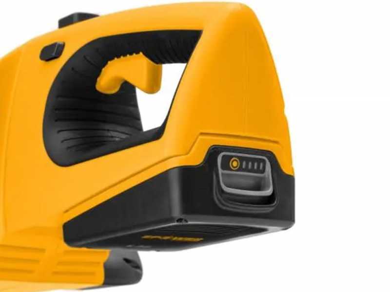 Stiga HT 100e KIT - Tagliasiepi a batteria 20V/2Ah - Lama da 55 cm 