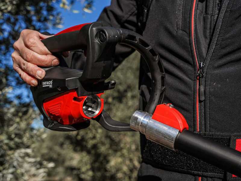 Infaco V5000P3ET - Abbacchiatore elettrico a batteria - Asta telescopica da 220 a 280 cm - Batteria a zaino inclusa