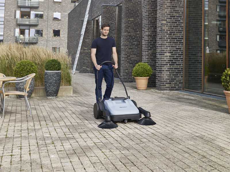 Spazzatrice Manuale A Spinta Con Raggio 55cm - Contenitore 25lt, Spazzole Regolabili E Manico Orientabile - Foto 6