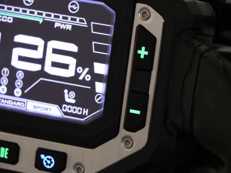 EGO Z6 ZERO TURN ZT4201E-S - Trattorino tagliaerba a batteria 56V/15Ah - Raggio zero