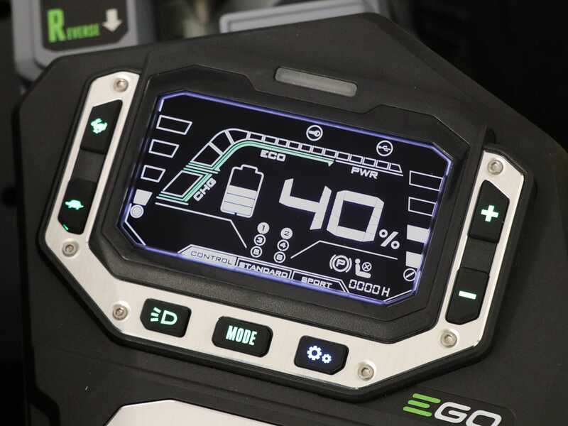 PROMO EGO Z6 ZERO TURN ZT5201E-L - Trattorino tagliaerba a batteria - 56V - 40Ah - Raggio zero