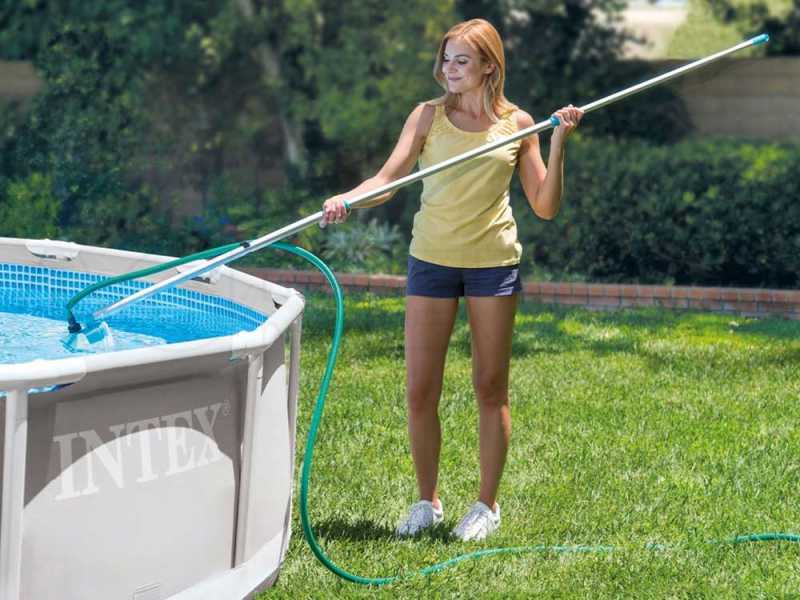 Kit pulizia per piscine fuori terra Intex 28002