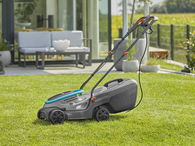 Rasaerba Black+Decker 1800W - Taglio 42cm, Cesto 50L, 6 Altezze, Manovrabilità EasySteer - Foto 6